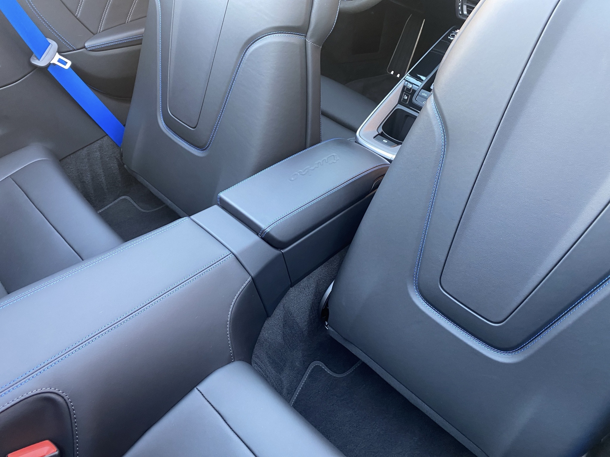 08f58293-0dcd-4bad-8695-067a9b57da66