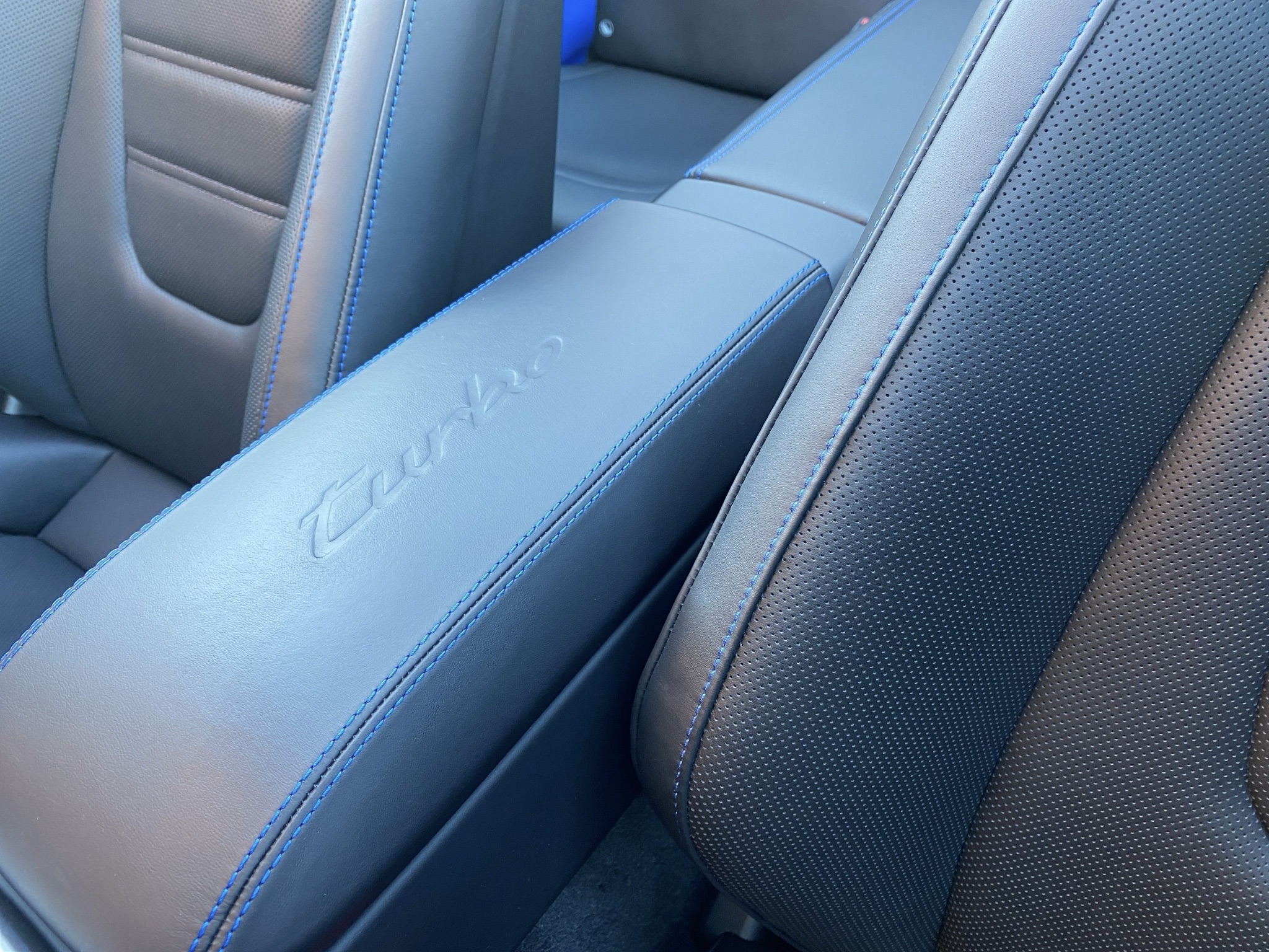 28dbc54c-144c-4aa1-be1e-18cf3c475ee3