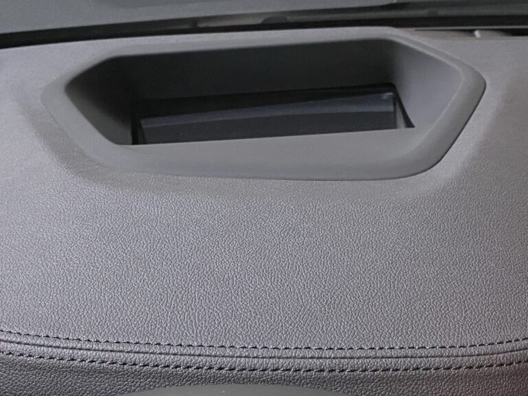 373b4cc3-cd16-4acb-a1c4-bc2d8e7a2830