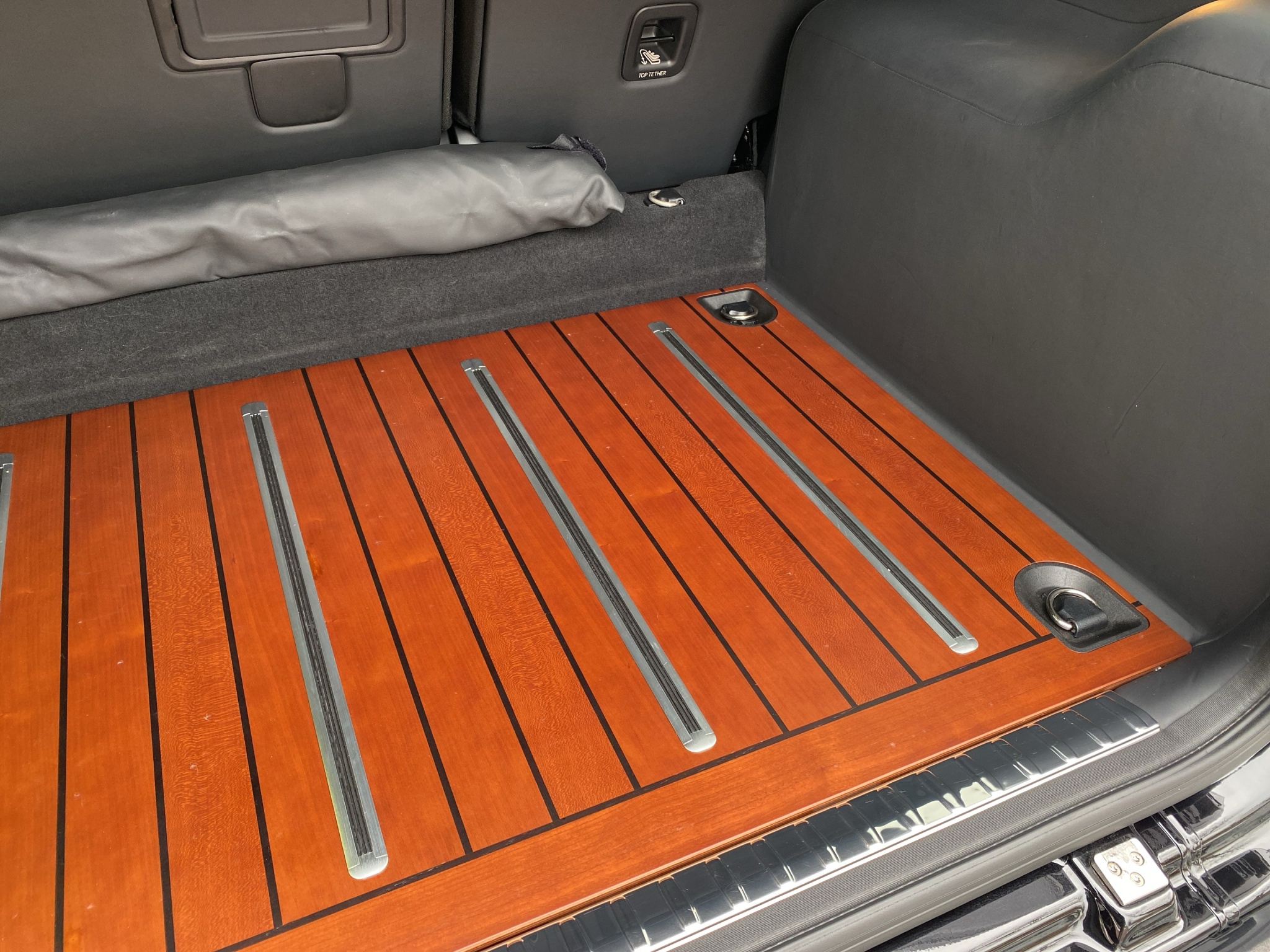 c553aefe-b3d0-43c4-a167-cc6577ff12eb