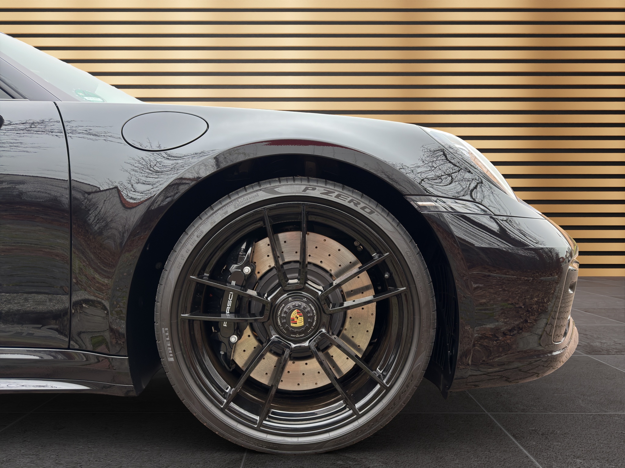 WP0ZZZ990RS230982_19_converted