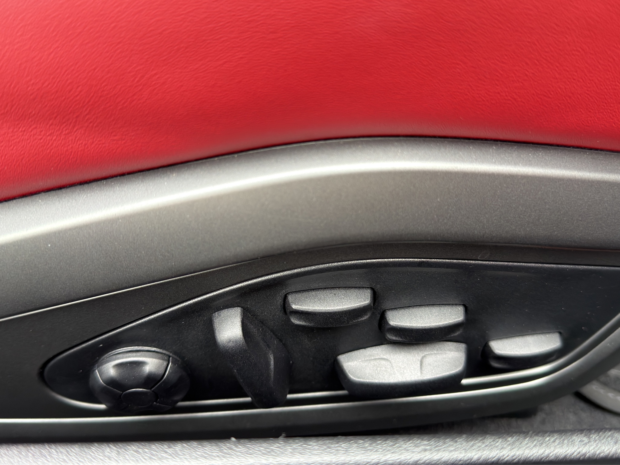 WP0ZZZ990RS230982_25_converted