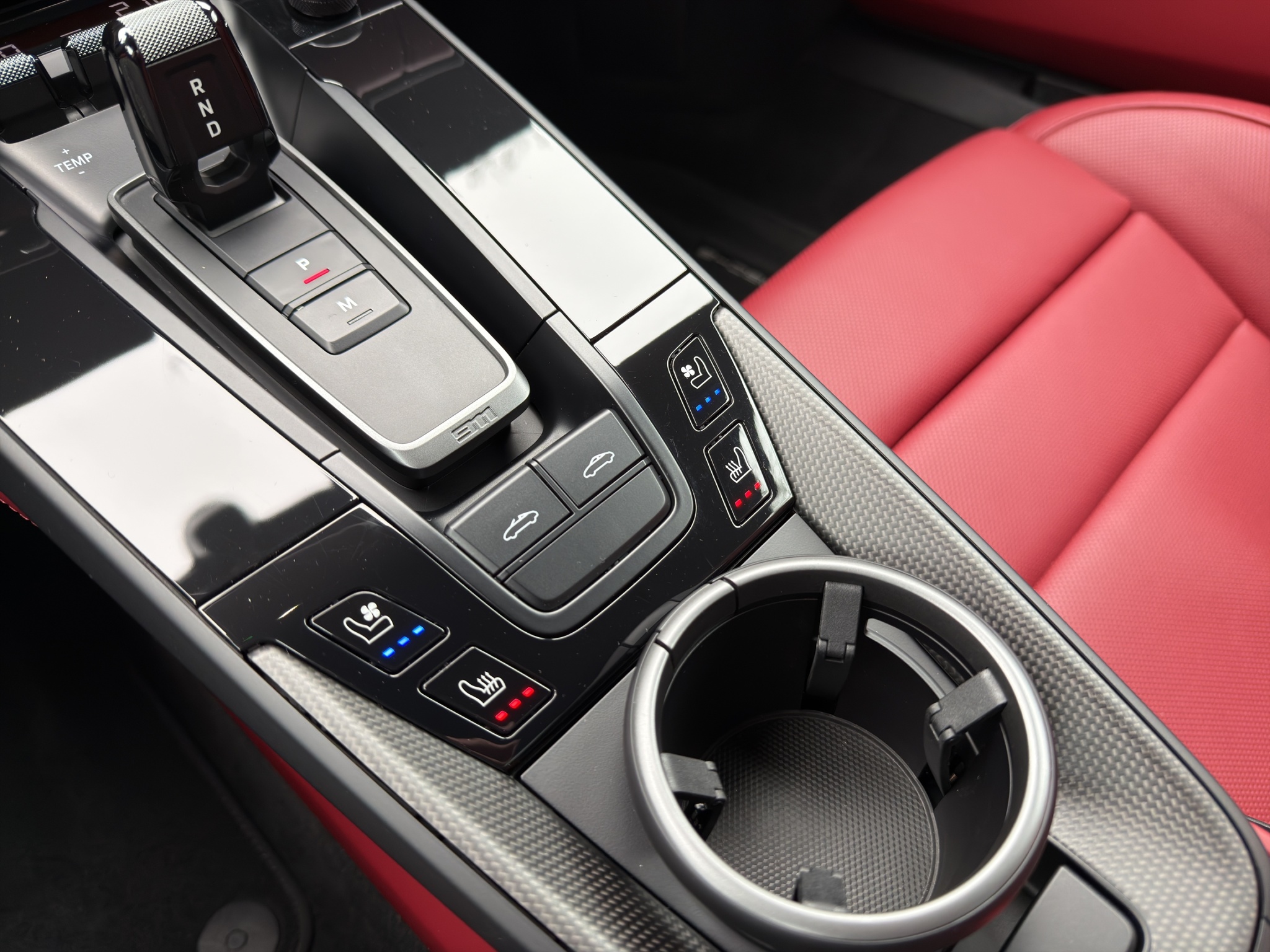 WP0ZZZ990RS230982_30_converted